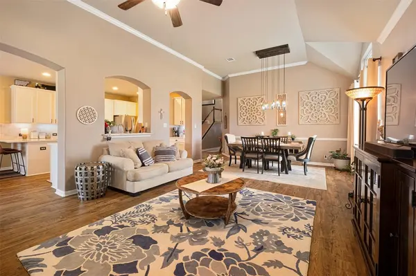102 McCoy CIR, Bastrop, TX 78602
