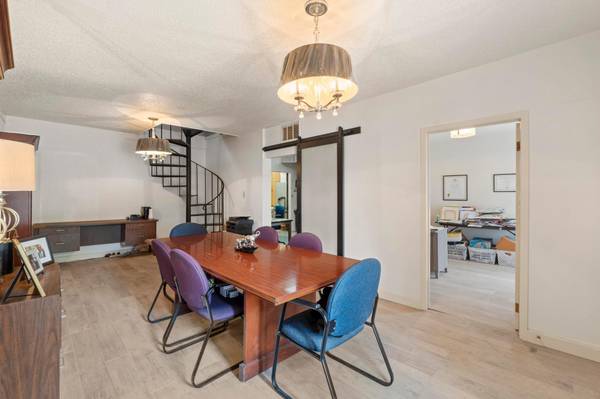 2117 E Cesar Chavez ST, Austin, TX 78702