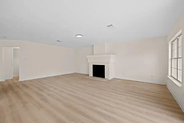 1181 Forest Bluff TRL, Round Rock, TX 78665