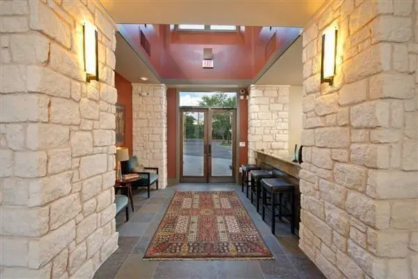 2800 Bartons Bluff LN #605, Austin, TX 78746