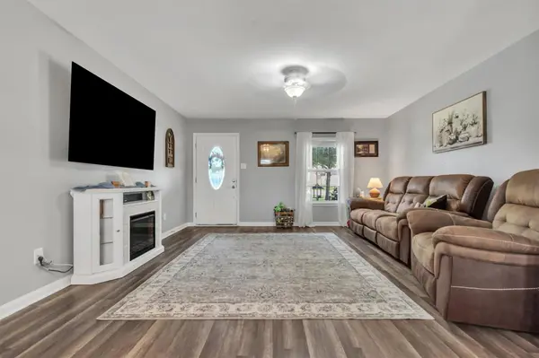 100 Wincliff CV #13D, Jarrell, TX 76537