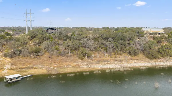 2001 Performer RD, Spicewood, TX 78669