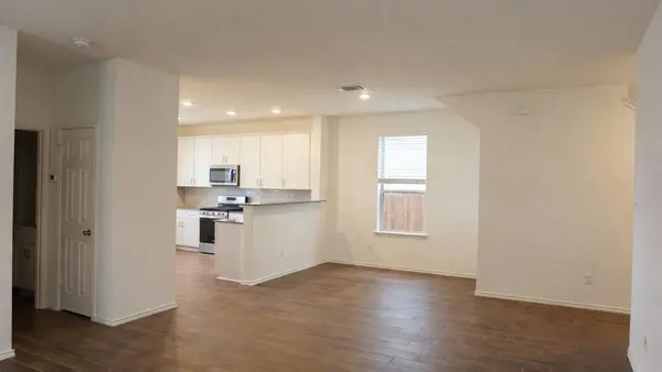 313 Redonda DR, Liberty Hill, TX 78642