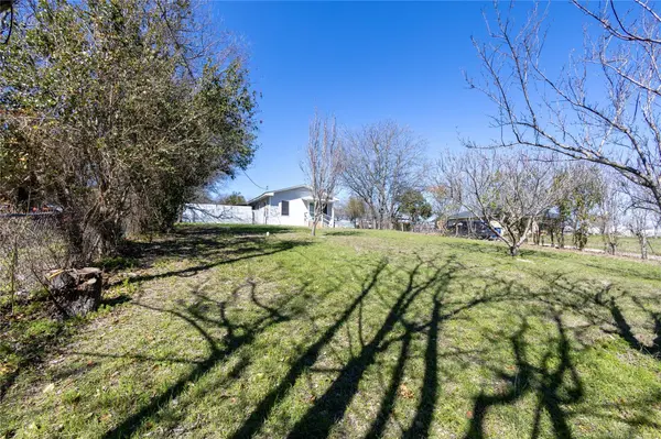 2304 Thrasher LN #A, Austin, TX 78741