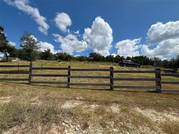 132 Yellow Bell RUN, Dripping Springs, TX 78620