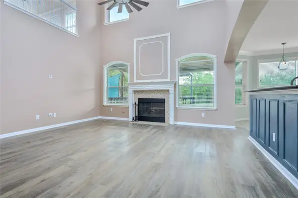 22121 Rose Grass LN, Spicewood, TX 78669