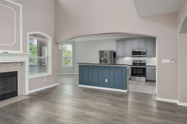 22121 Rose Grass LN, Spicewood, TX 78669