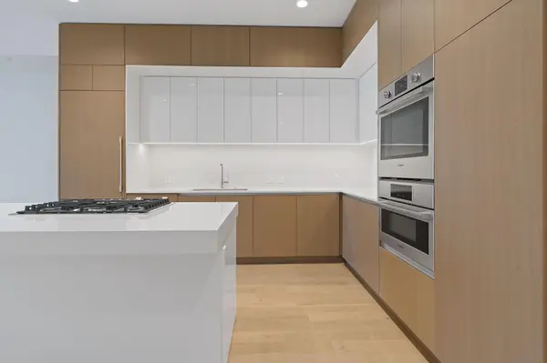 313 W 17th ST #1203, Austin, TX 78701