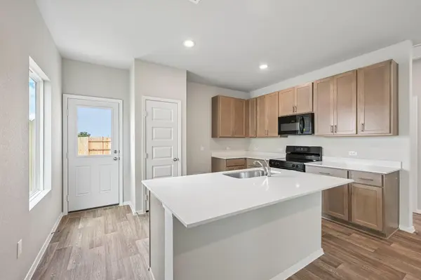 129 Adze DR, Liberty Hill, TX 78642
