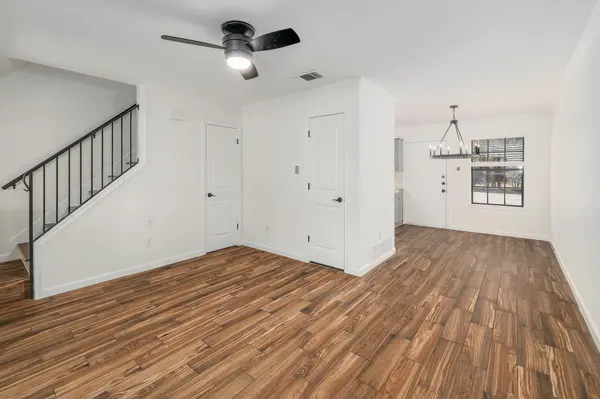 204 Northwest DR #F, Round Rock, TX 78664
