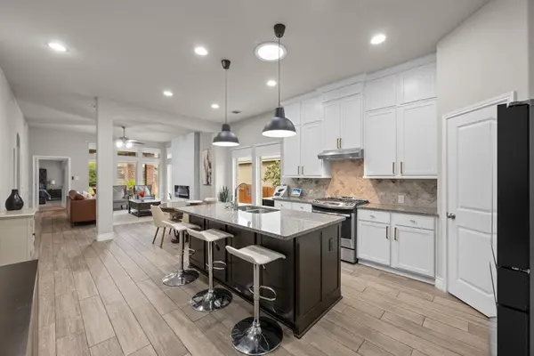 6205 Llano Stage TRL, Austin, TX 78738