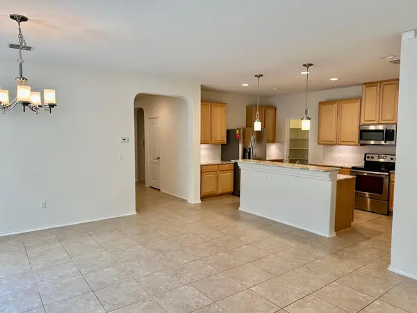 413 Hunters Hill DR, San Marcos, TX 78666