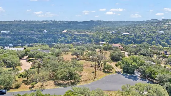 Lot 8, blk. A, sec.2B Likeness RD, Spicewood, TX 78669