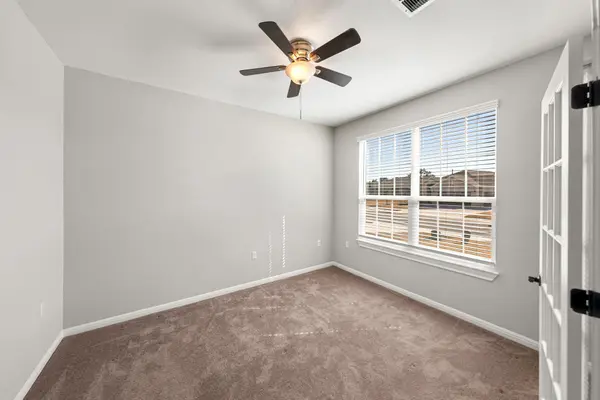 642 Martingale ST, Georgetown, TX 78633