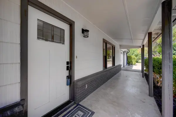 7611 Oak Hedge PL, Austin, TX 78745