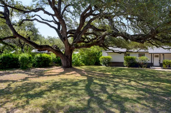 7611 Oak Hedge PL, Austin, TX 78745