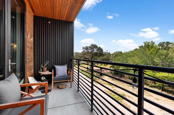900 S 1st ST #320, Austin, TX 78704