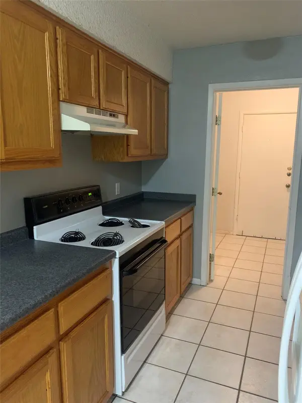 413-415 Live Oak ST #A & B, Kyle, TX 78640