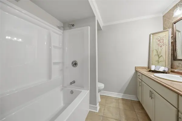 1702 Rampart ST, Columbus, TX 78934