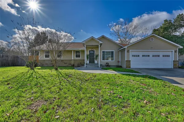 1702 Rampart ST, Columbus, TX 78934