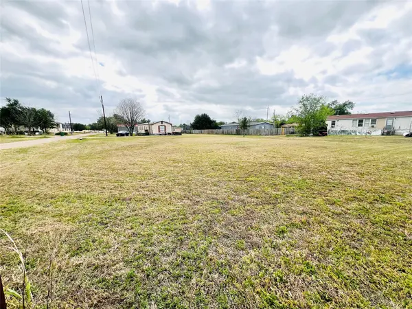 TBD West 1st St ST, Cameron, TX 76520