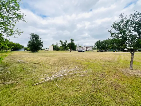 TBD West 1st St ST, Cameron, TX 76520