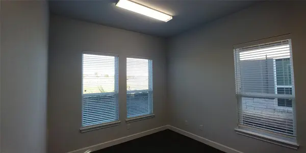 660 S Bagdad RD #420, Leander, TX 78641