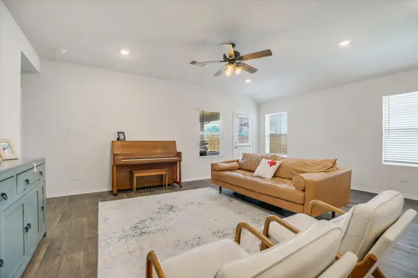 262 SICKLE LOOP, Kyle, TX 78640