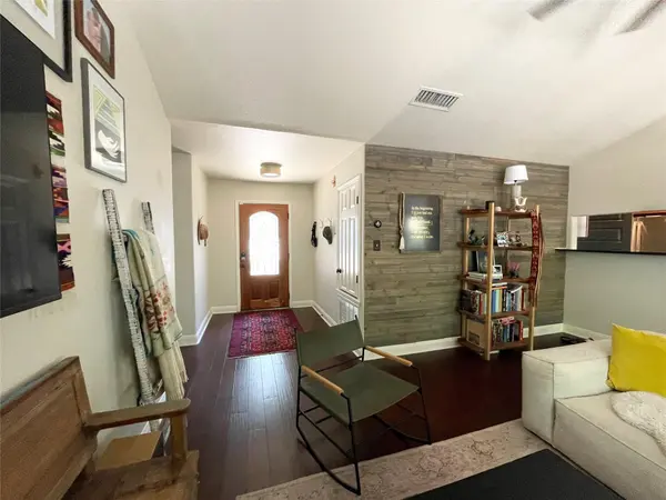 7018 Crosswood DR, Austin, TX 78745