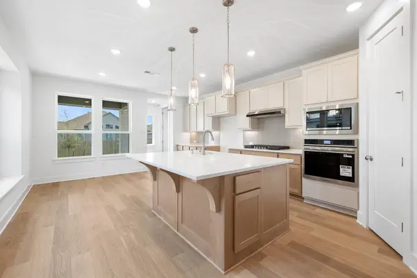 252 Menlo BND, Liberty Hill, TX 78642