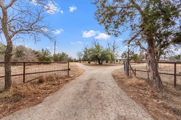 501 County Road 176 RD, Georgetown, TX 78628