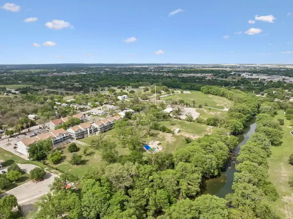 730 Mather ST E #F-102, New Braunfels, TX 78130