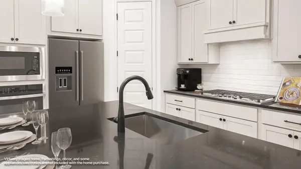 601 Bay Breeze DR, Kyle, TX 78640