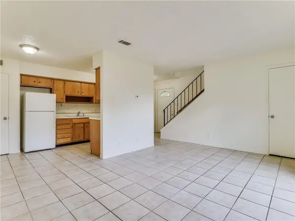 2804 Westhill DR #104, Austin, TX 78704