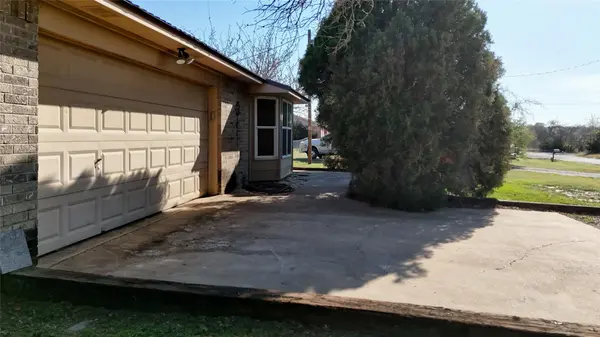 357 CR 3080, Lampasas, TX 78550