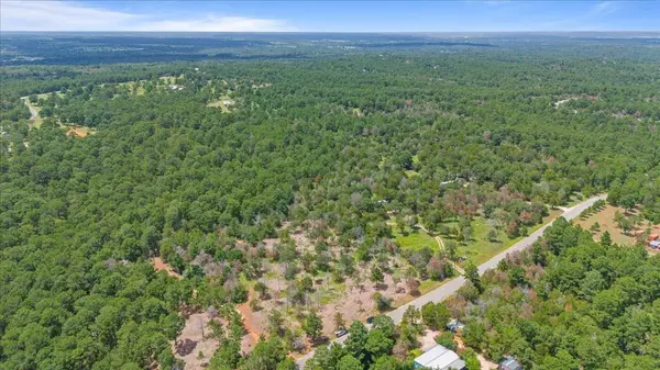 000 Pine Valley LOOP, Smithville, TX 78957