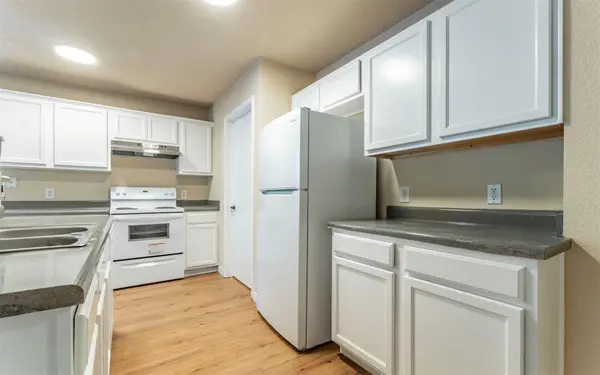 7106 Thannas WAY, Austin, TX 78744