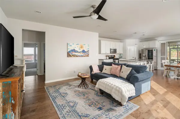 348 Lacey Oak LOOP, San Marcos, TX 78666