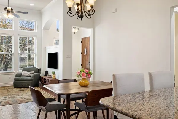 108 Rivalto CIR #2, Lakeway, TX 78734