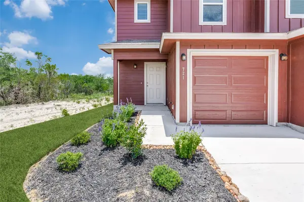 721 Ryan XING, San Antonio, TX 78253