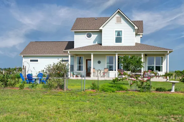 1662 County Road 465, Coupland, TX 78615