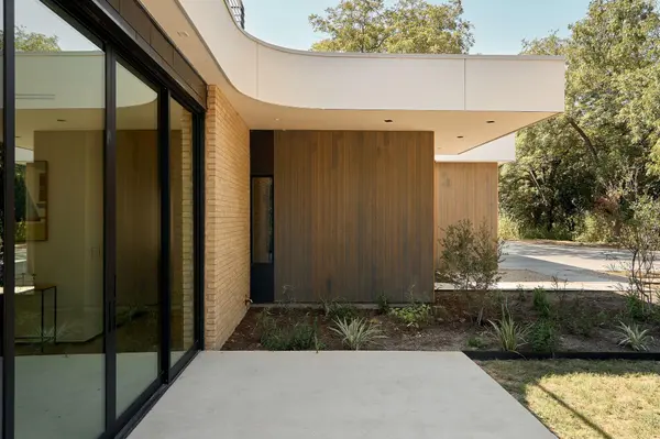 1112 W Annie ST, Austin, TX 78704