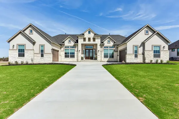 221 Three Rivers RD, Florence, TX 76527