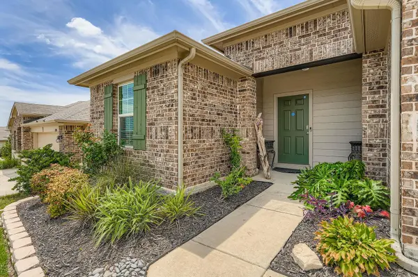6008 Shanjia DR, Austin, TX 78724
