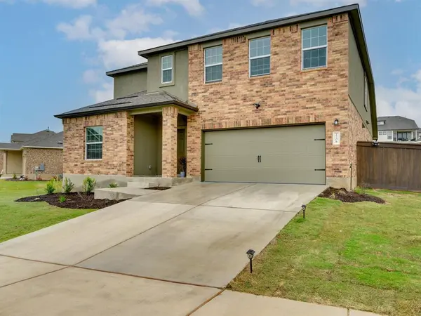 1208 Sweetspire ST, Leander, TX 78641