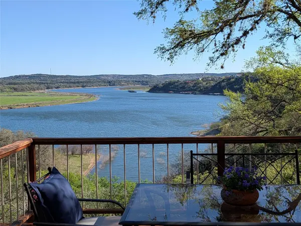 403 Coventry RD, Spicewood, TX 78669