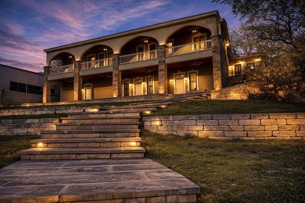802 Main ST, Bastrop, TX 78602