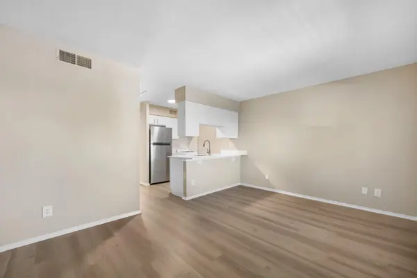 3012 Whisper Oaks LN #J, Georgetown, TX 78628