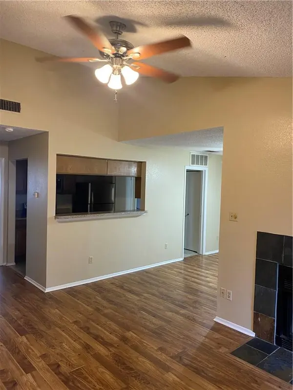 806 W 24th ST #308, Austin, TX 78705