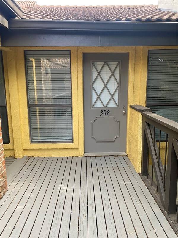 806 W 24th ST #308, Austin, TX 78705